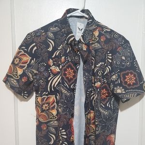 Indian/ Asian/tiki style shirt